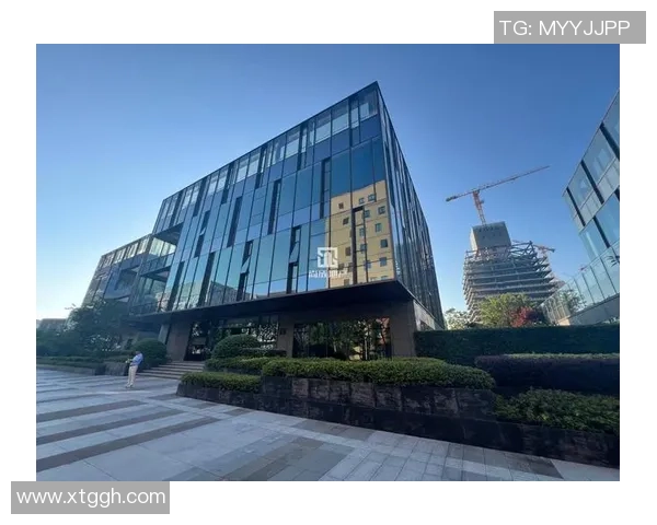 半月岛足球场:探索足球文化与社区活力的交汇点 半月岛足球场:探索足球文化与社区活力的交汇点