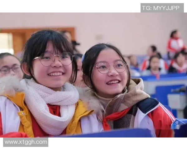 在篮球场上舞动的诗歌韵律与激情交融的青春旋律 在篮球场上舞动的诗歌韵律与激情交融的青春旋律