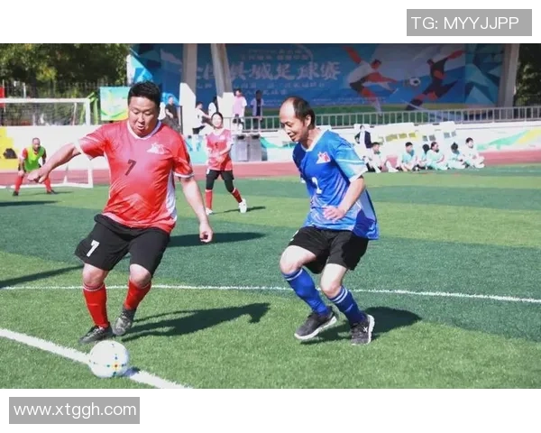 在奔跑的舞台上探寻激情与团队精神的足球场之旅